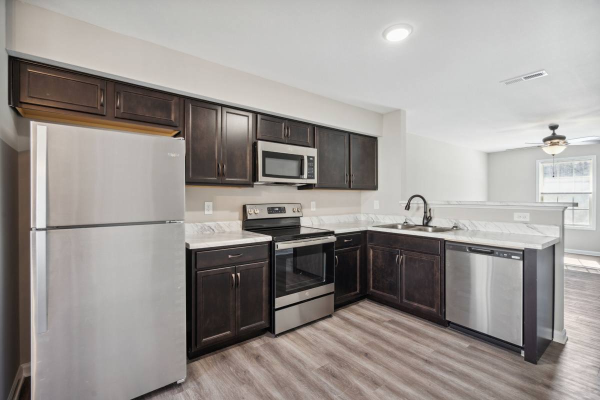 Townhouse for rent at Center Pointe Townhomes, 169 Center Pointe Dr, Clarksville, TN 37040