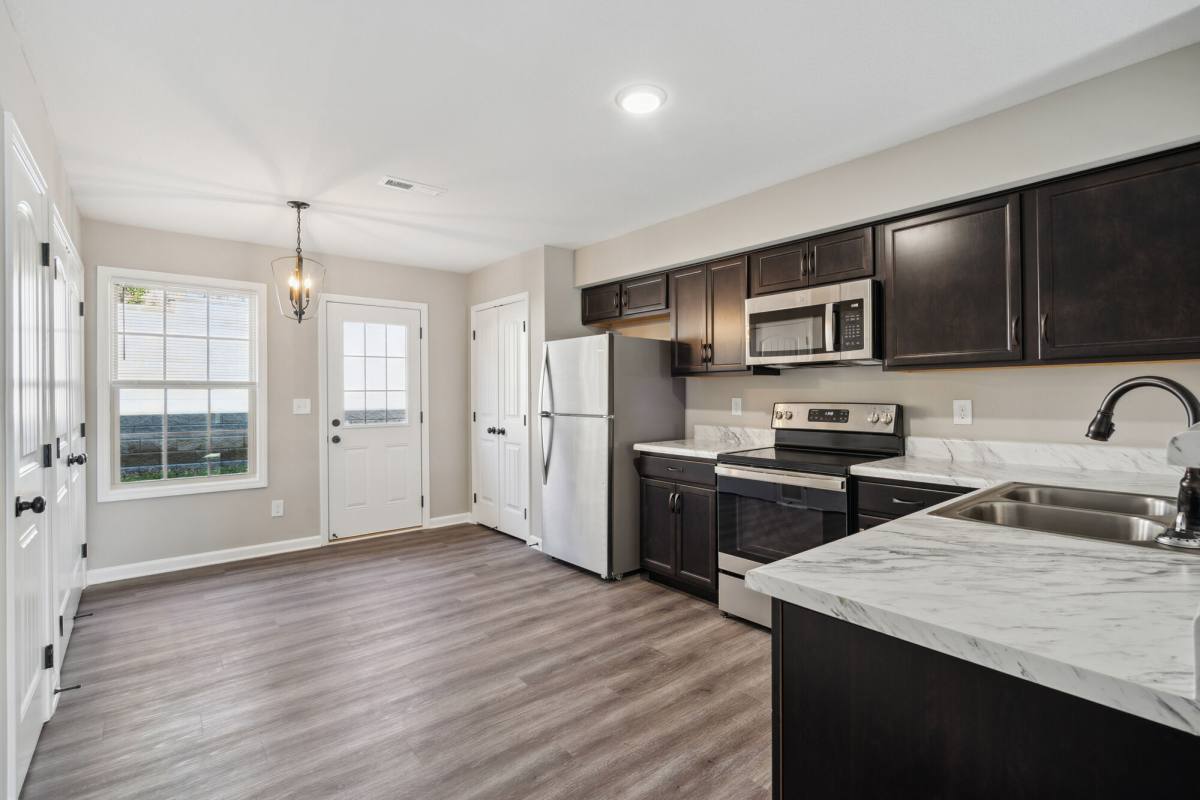 Townhouse for rent at Center Pointe Townhomes, 169 Center Pointe Dr, Clarksville, TN 37040