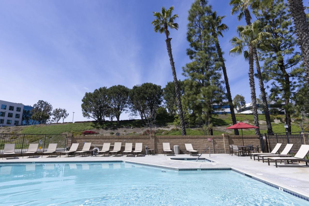 Apartment for rent at 23842 Alicia Parkway, Mission Viejo, CA 92691