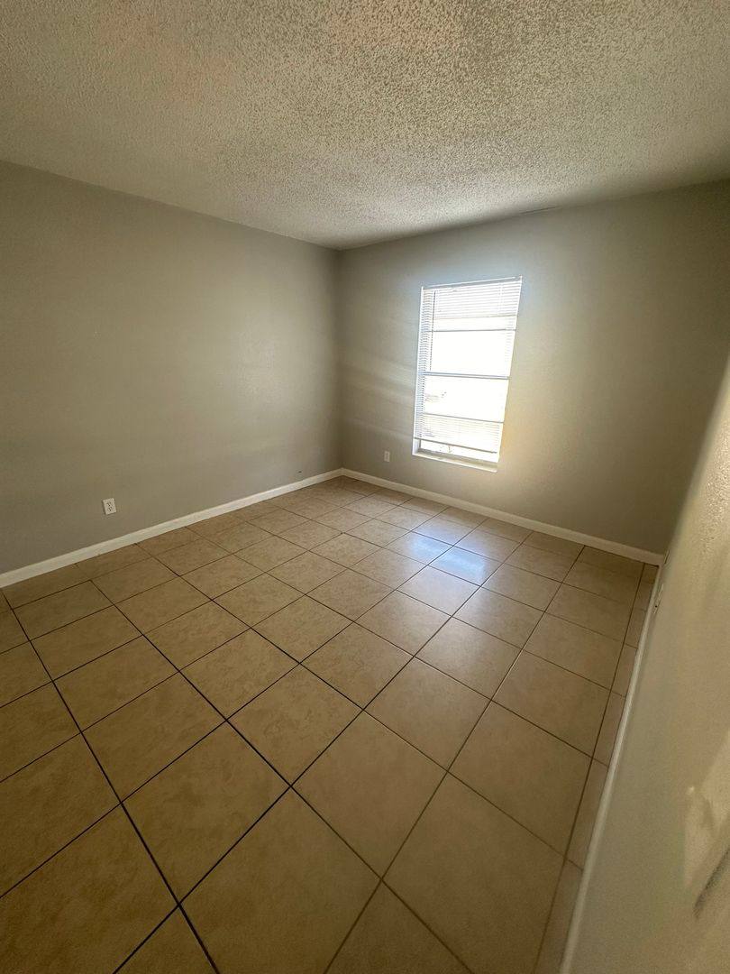 Apartment for rent at 1229 Kennedy Rd, Daytona Beach, FL 32117