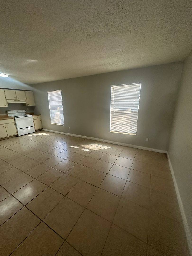 Apartment for rent at 1229 Kennedy Rd, Daytona Beach, FL 32117