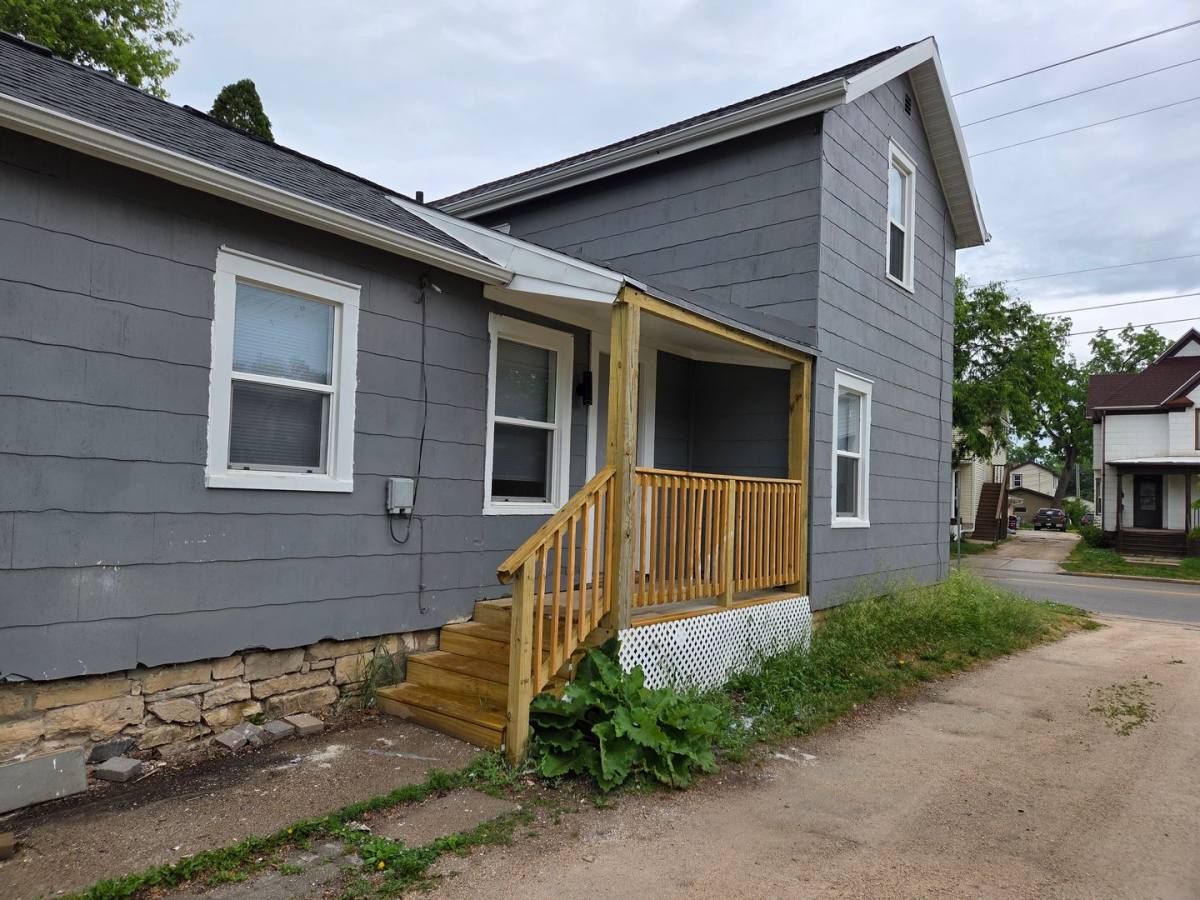 Apartment for rent at 220 4th St, Fond Du Lac, WI 54935