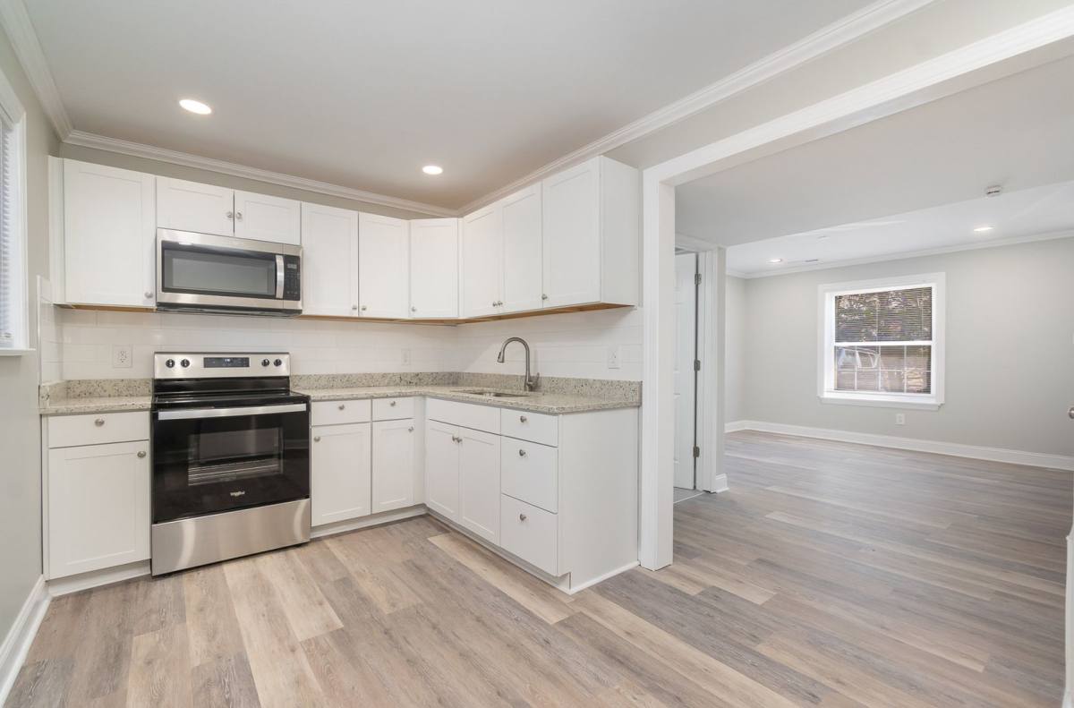 Apartment for rent at 300 Holly Circle, Mount Holly, NC 28120
