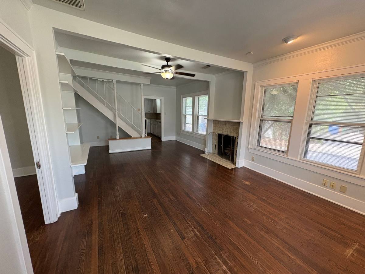 House for rent at 915 W 29th St, Austin, TX 78705