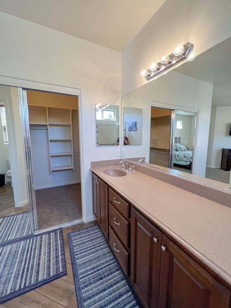 House for rent at 1775 N Overland Trails Dr, Washington, UT 84780