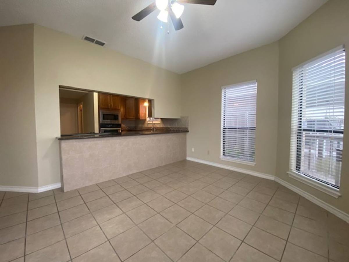 House for rent at 13913 Dasmarinas Dr, Corpus Christi, TX 78418
