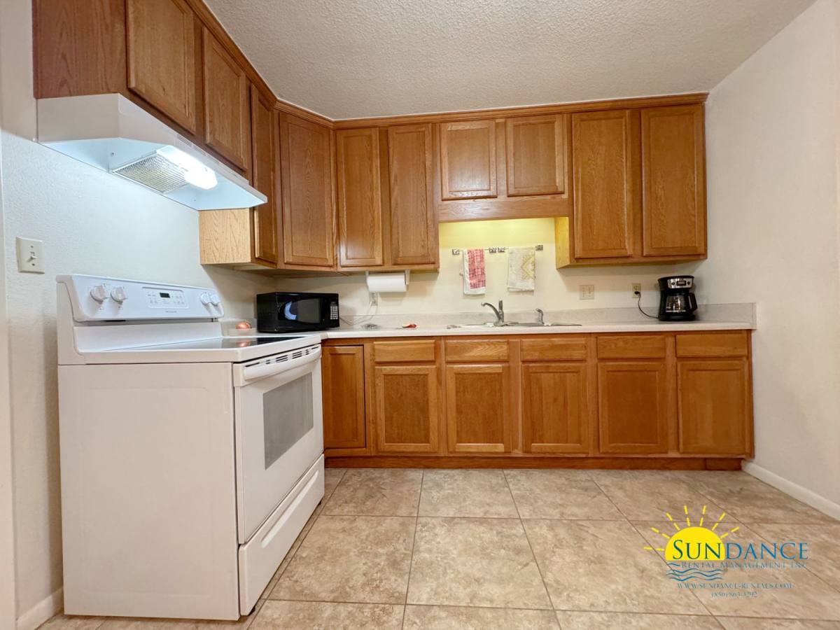 Townhouse for rent at 816 Lark St, Fort Walton Beach, FL 32547