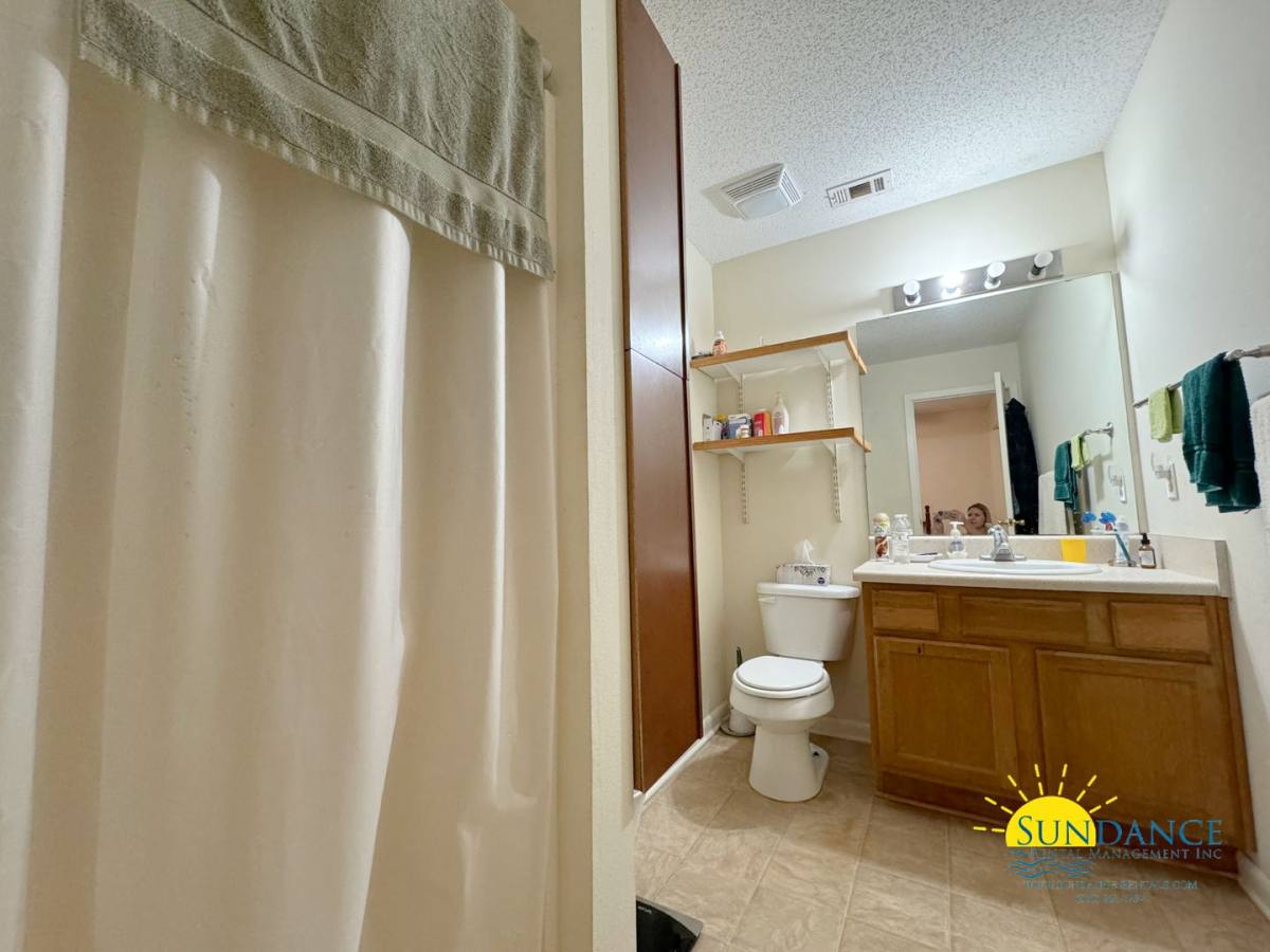 Townhouse for rent at 816 Lark St, Fort Walton Beach, FL 32547