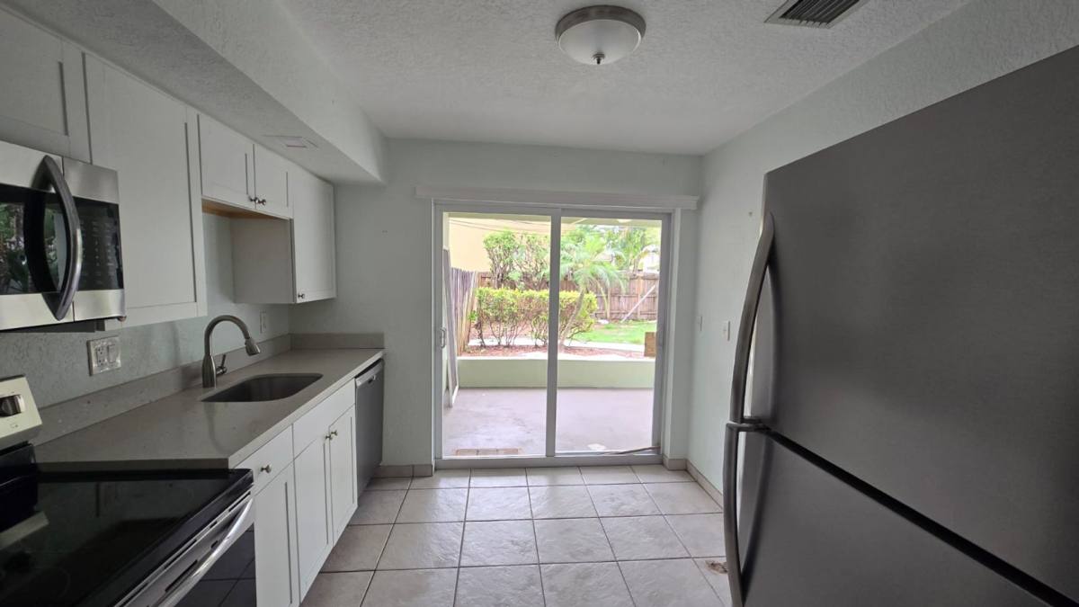Apartment for rent at 1401 & 1405 NE, Fort Lauderdale, FL 33305