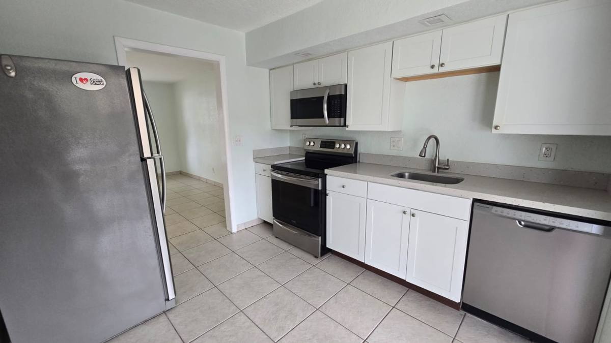Apartment for rent at 1401 & 1405 NE, Fort Lauderdale, FL 33305