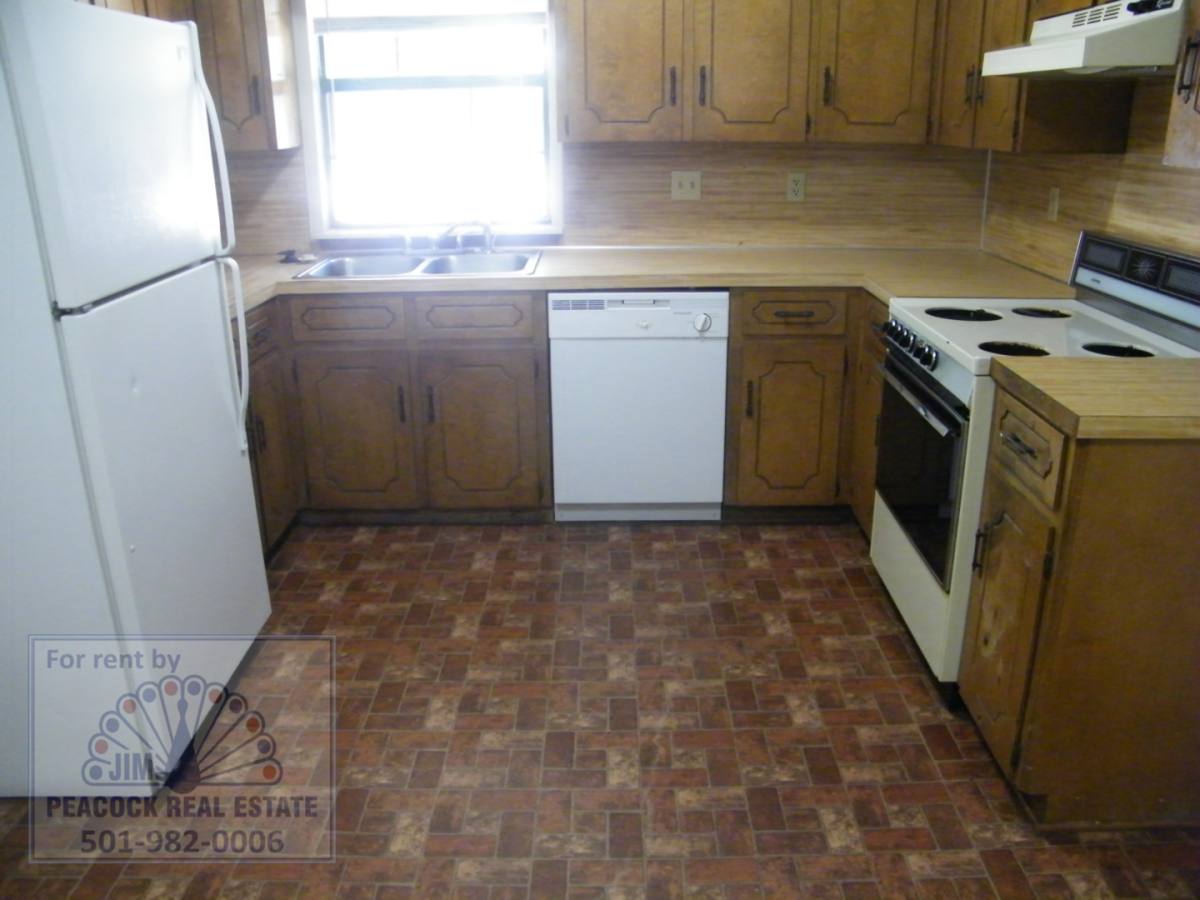 Apartment for rent at 3 Pinewood Court, Jacksonville, AR 72076