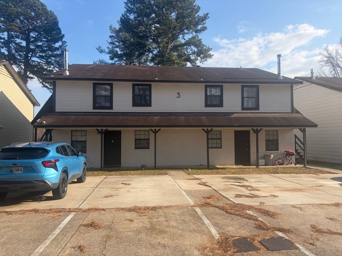 Apartment for rent at 3 Pinewood Court, Jacksonville, AR 72076