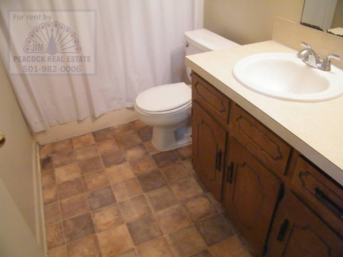 Apartment for rent at 3 Pinewood Court, Jacksonville, AR 72076
