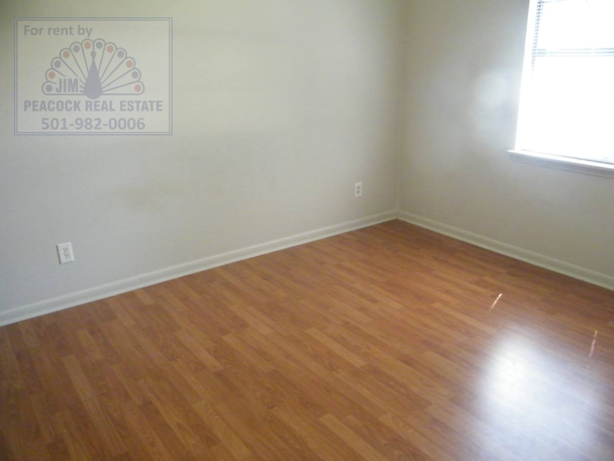 Apartment for rent at 3 Pinewood Court, Jacksonville, AR 72076