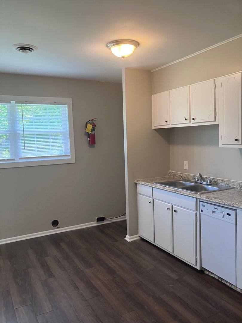 Apartment for rent at 3576 Vineville Ave, Macon, GA 31204