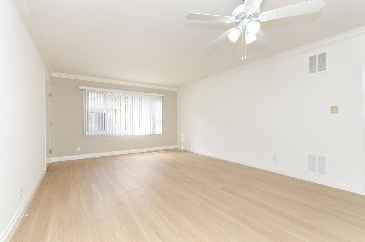 Apartment for rent at 10554-60 National Blvd, Los Angeles, CA 90034