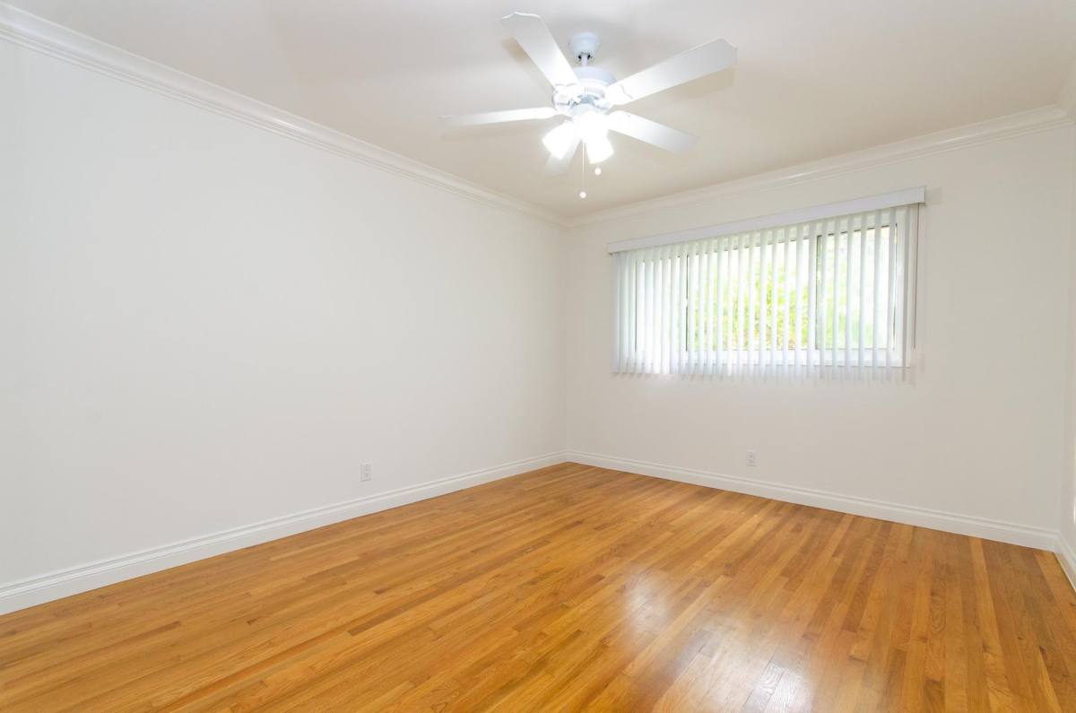 Apartment for rent at 10554-60 National Blvd, Los Angeles, CA 90034
