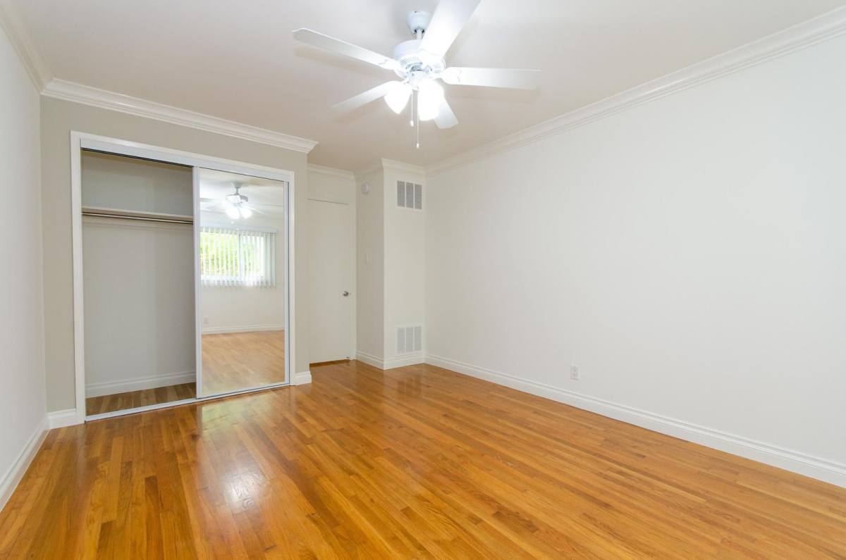 Apartment for rent at 10554-60 National Blvd, Los Angeles, CA 90034