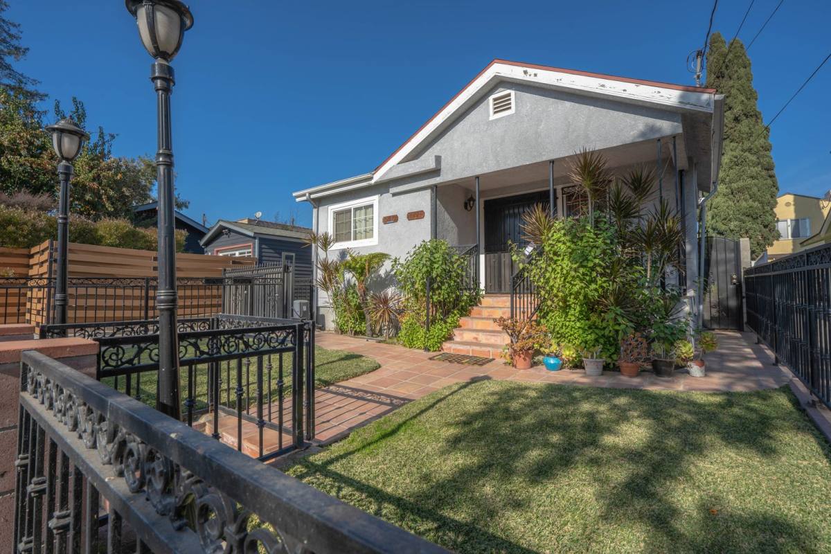 House for rent at 4215 Camero Ave, Los Angeles, CA 90027