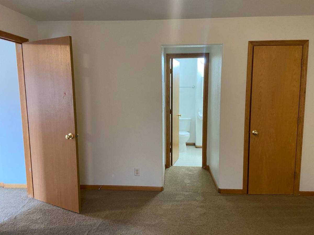 Apartment for rent at 1706 1 2 W, Eugene, OR 97402