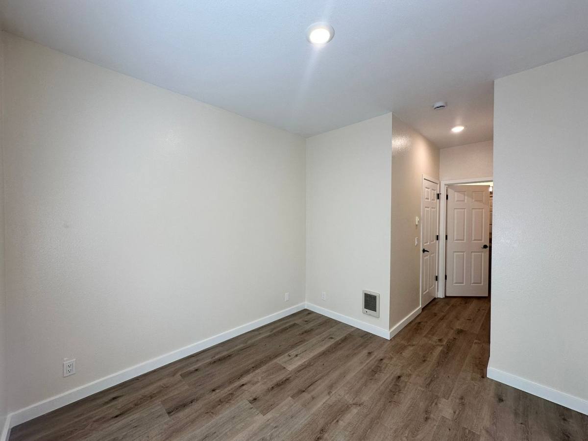 Apartment for rent at 387 S 58th St, Springfield, OR 97478