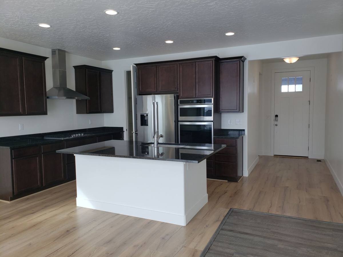 House for rent at 1033 Vine St, Mapleton, UT 84664