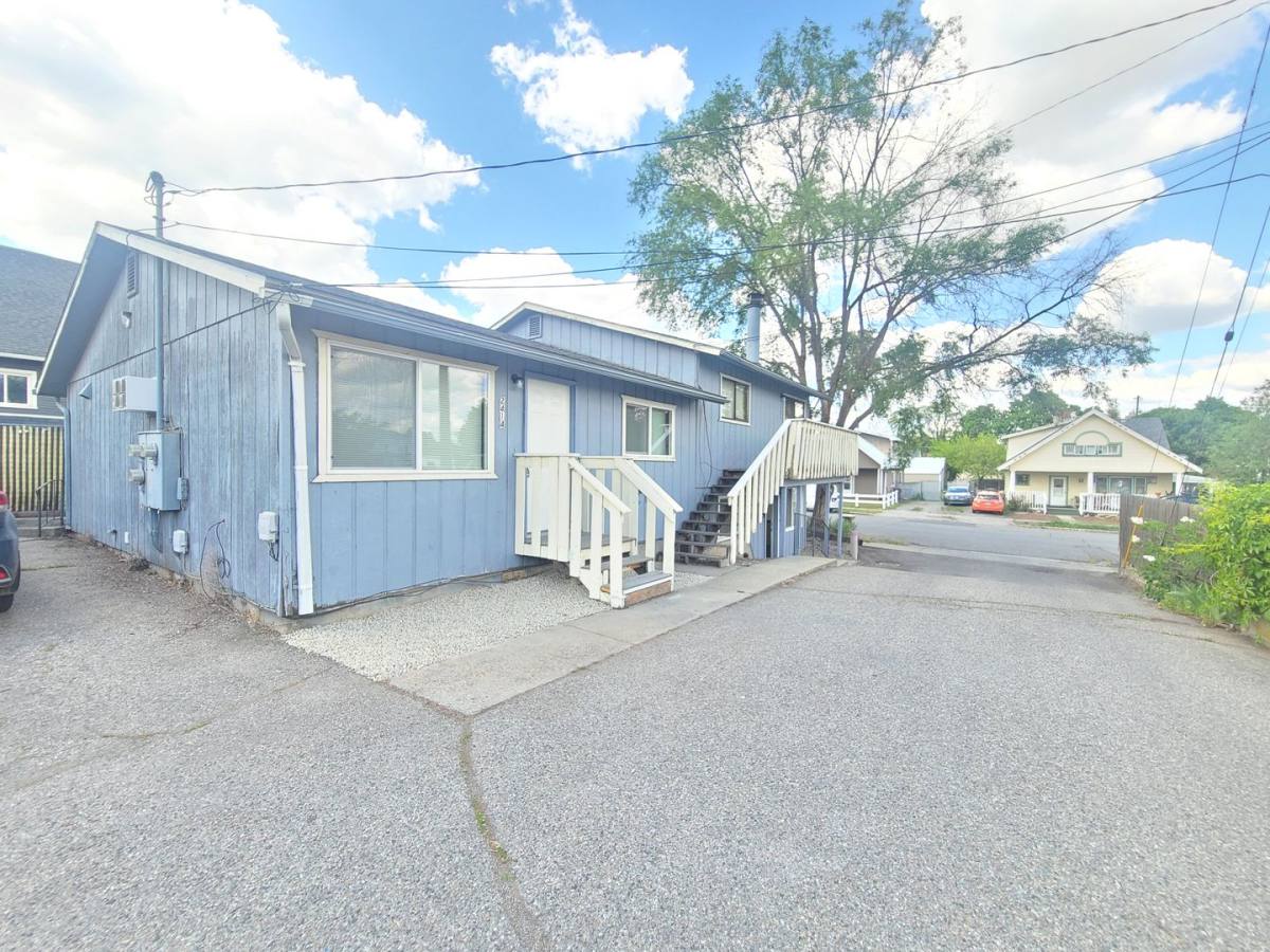 Apartment for rent at 2410 E Queen Ave, Spokane, WA 99217