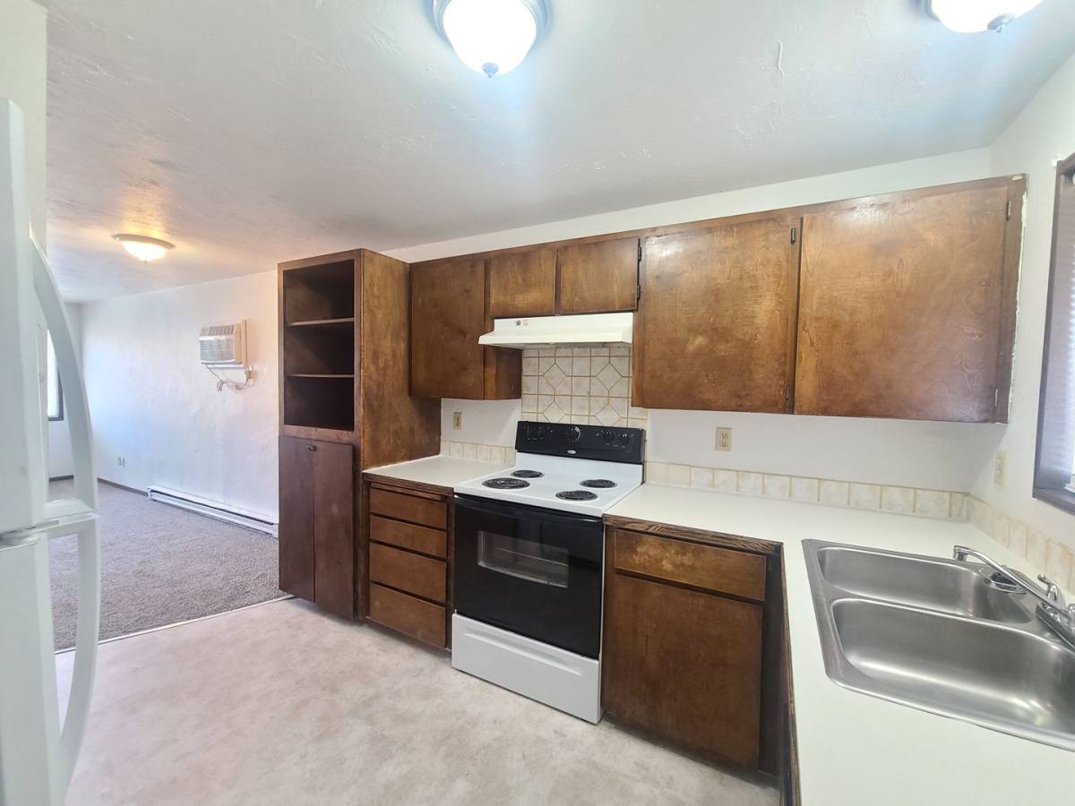 Apartment for rent at 2410 E Queen Ave, Spokane, WA 99217