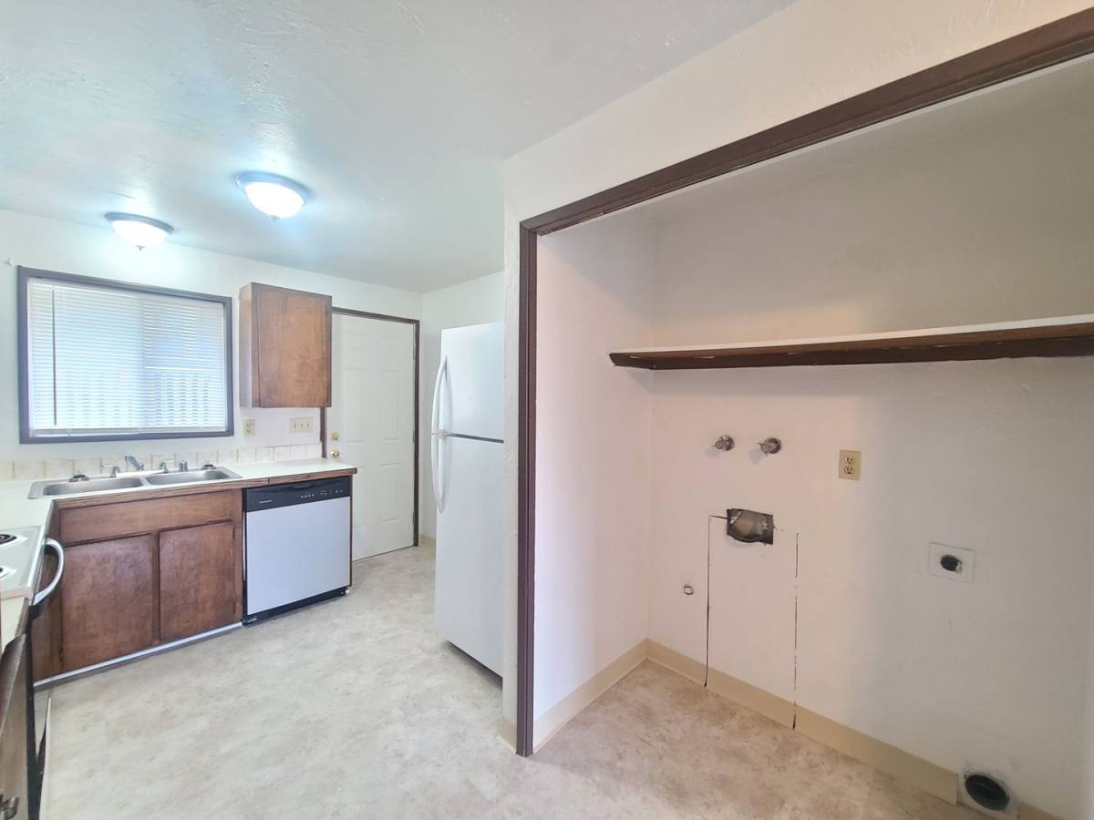Apartment for rent at 2410 E Queen Ave, Spokane, WA 99217