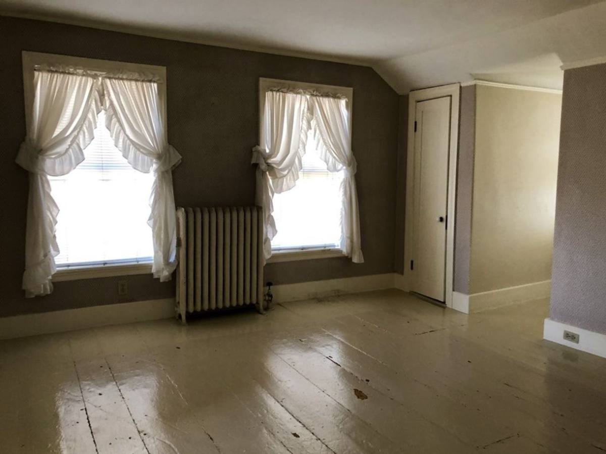 Apartment for rent at 17 Congress St, Worcester, MA 01609