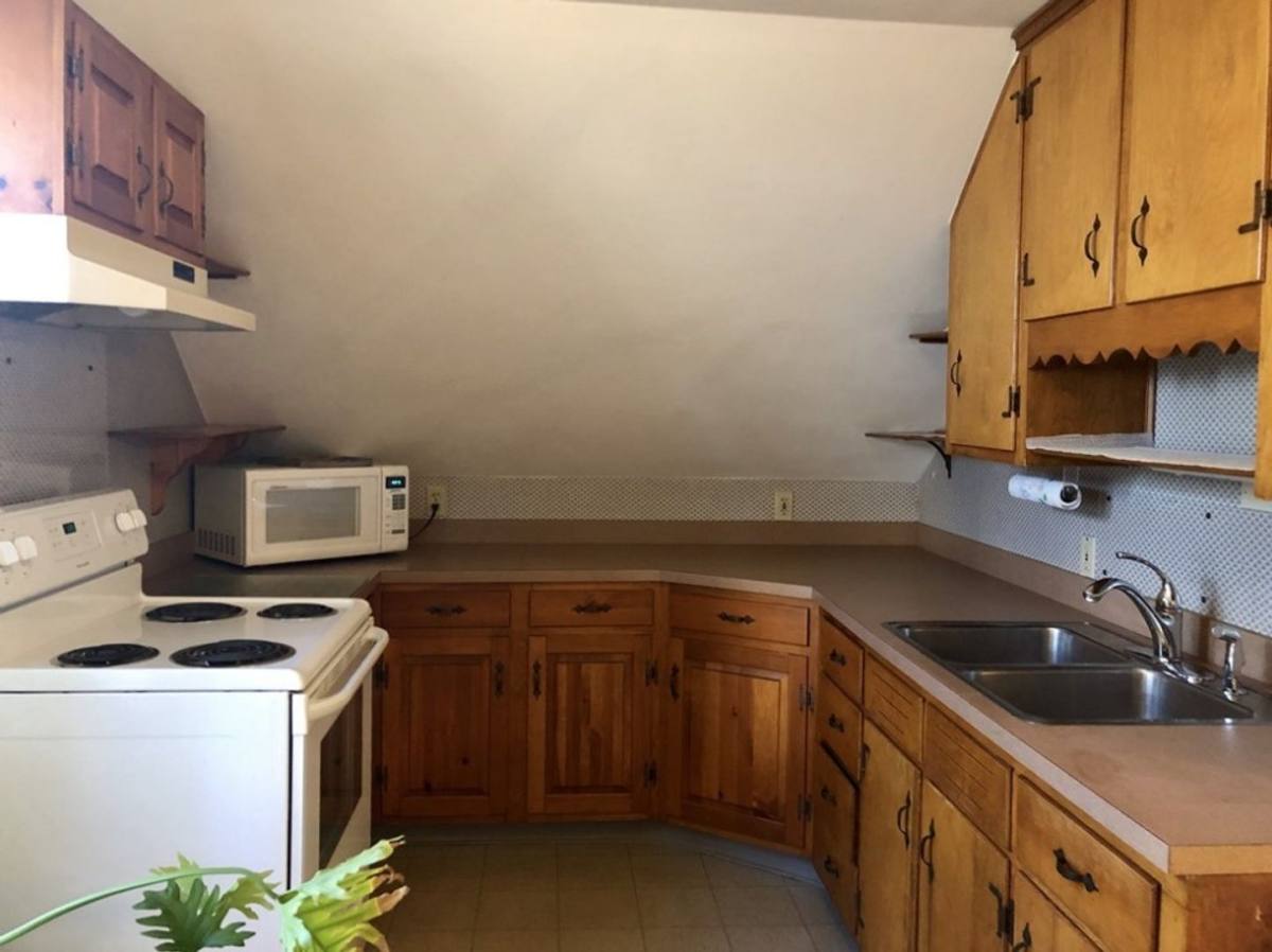 Apartment for rent at 17 Congress St, Worcester, MA 01609