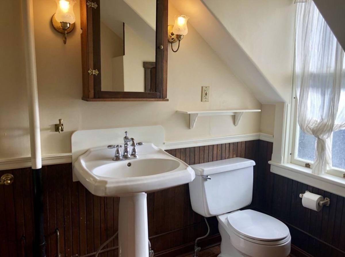 Apartment for rent at 17 Congress St, Worcester, MA 01609