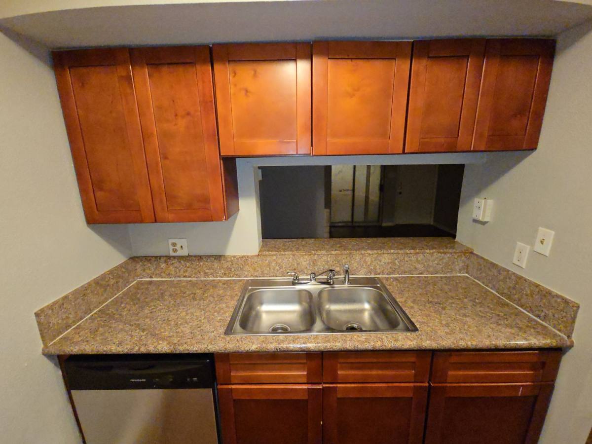Apartment for rent at 12634 Ashford Meadow Dr, Houston, TX 77082