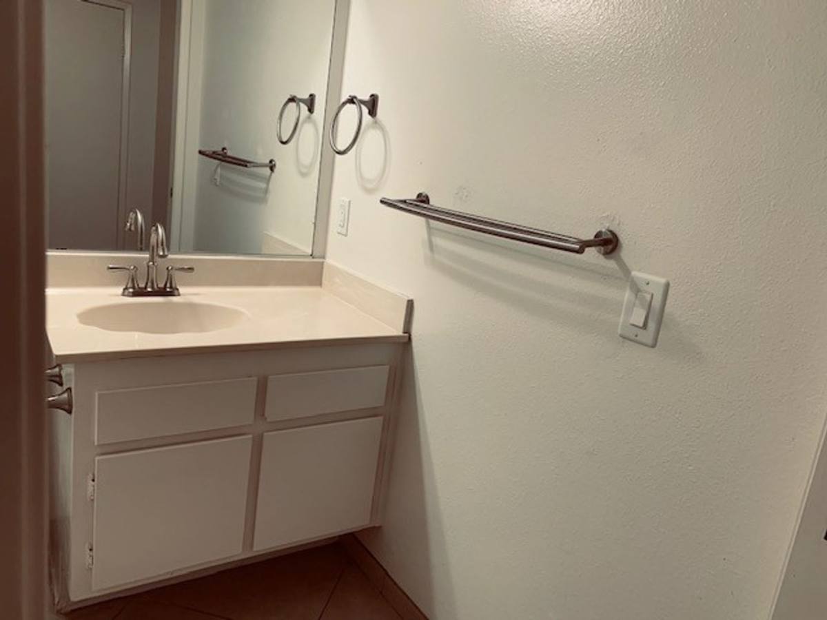 Townhouse for rent at 9447 Gold Coast Dr, San Diego, CA 92126
