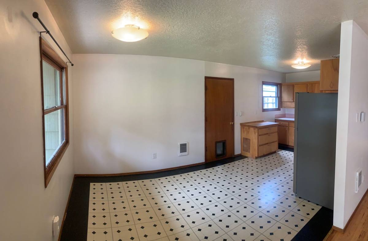 House for rent at 4135 SE Tibbetts St, Portland, OR 97202