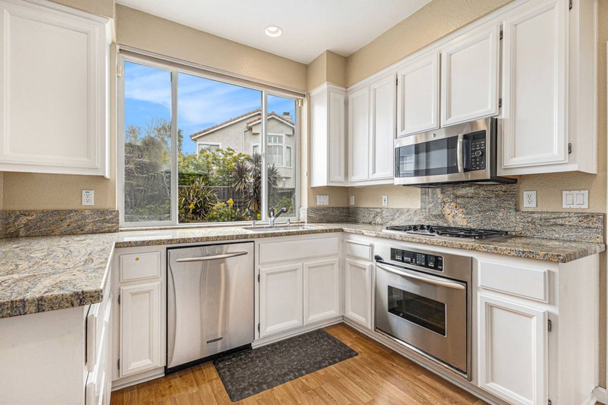 House for rent at 7 Ratto Rd, Alameda, CA 94502
