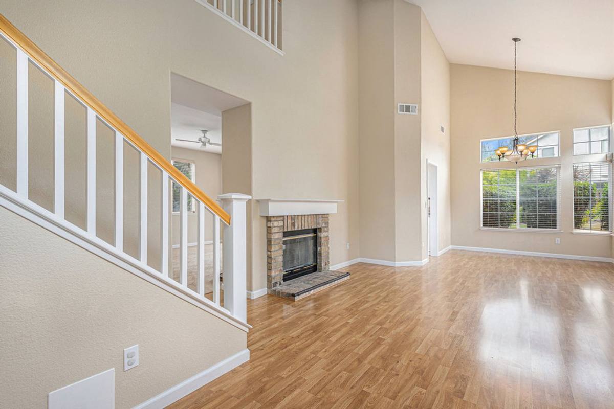 House for rent at 7 Ratto Rd, Alameda, CA 94502