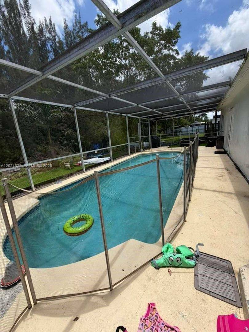 House for rent at 5450 SW 55th Ave, Fort Lauderdale, FL 33314