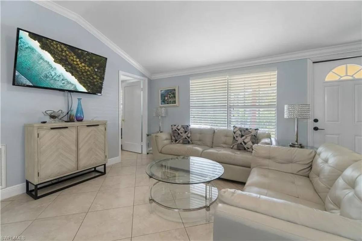 House for rent at 1320 Embassy Lane, Naples, FL 34104