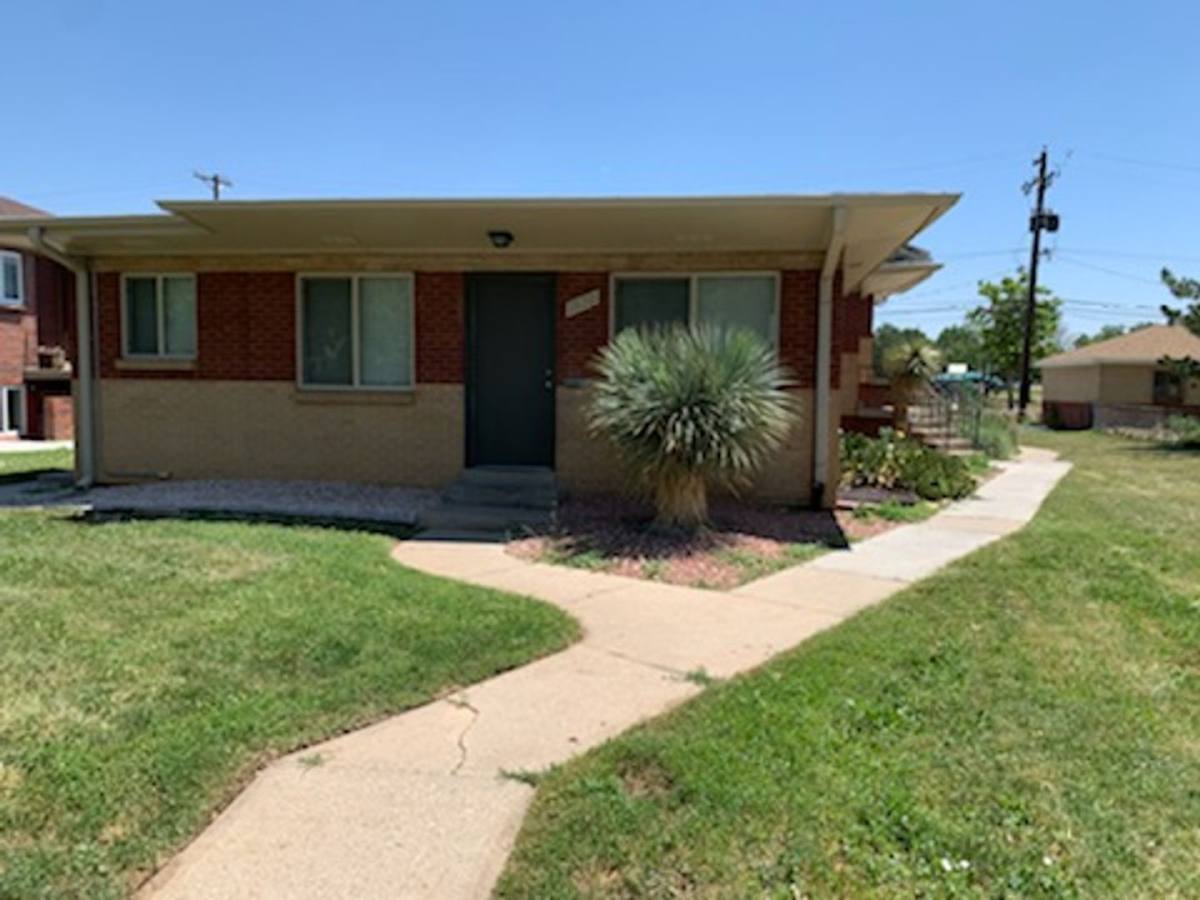 Apartment for rent at 1950 1 2 Beeler St, Aurora, CO 80010