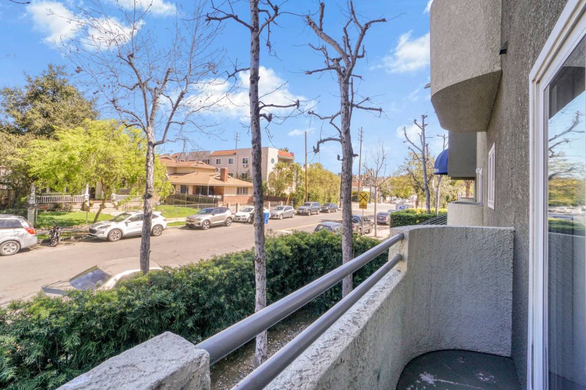 Apartment for rent at 210 N Ave, Los Angeles, CA 90042