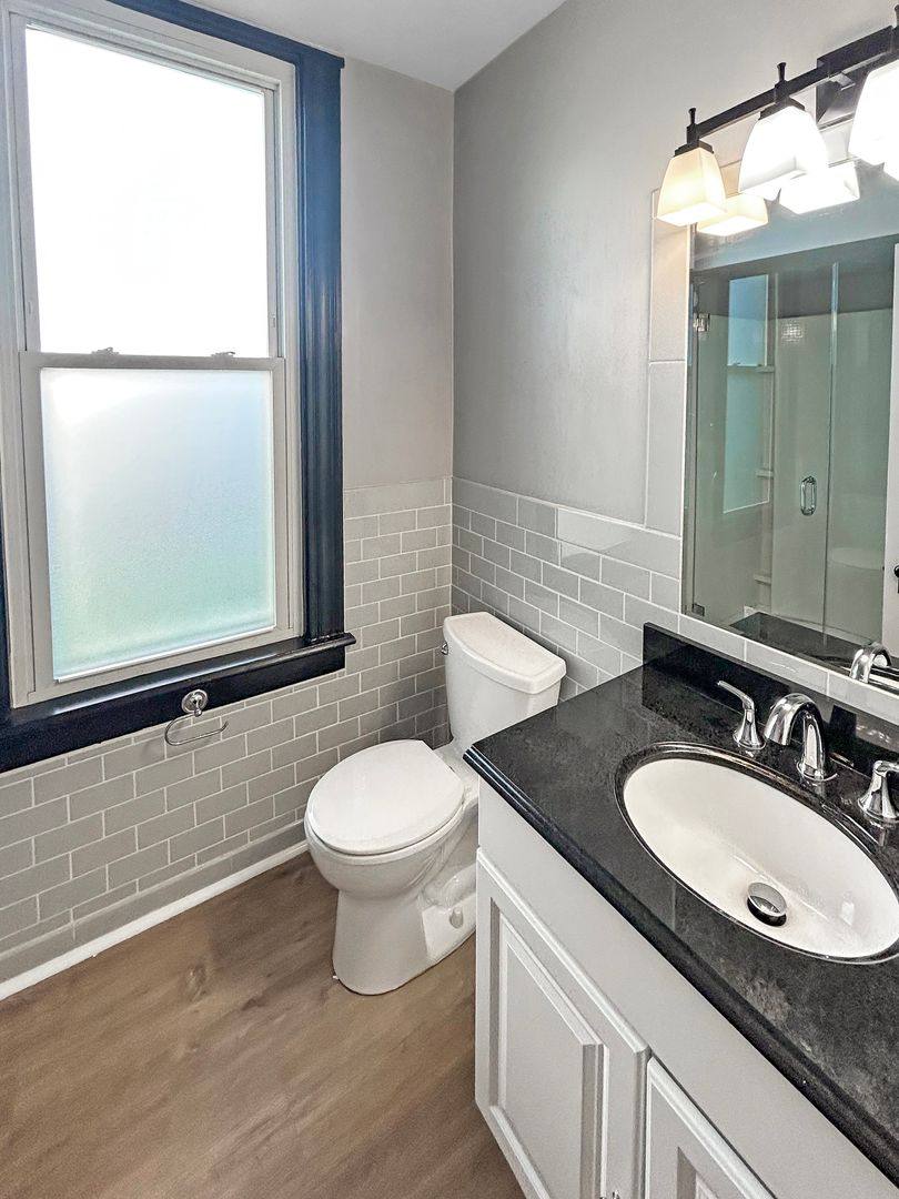 Apartment for rent at 1524 4th Ave, Coraopolis, PA 15108