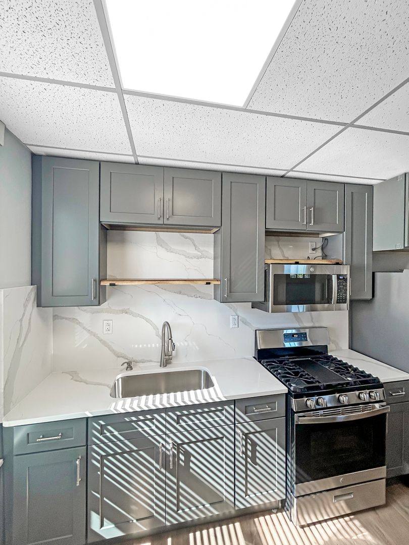 Apartment for rent at 1524 4th Ave, Coraopolis, PA 15108