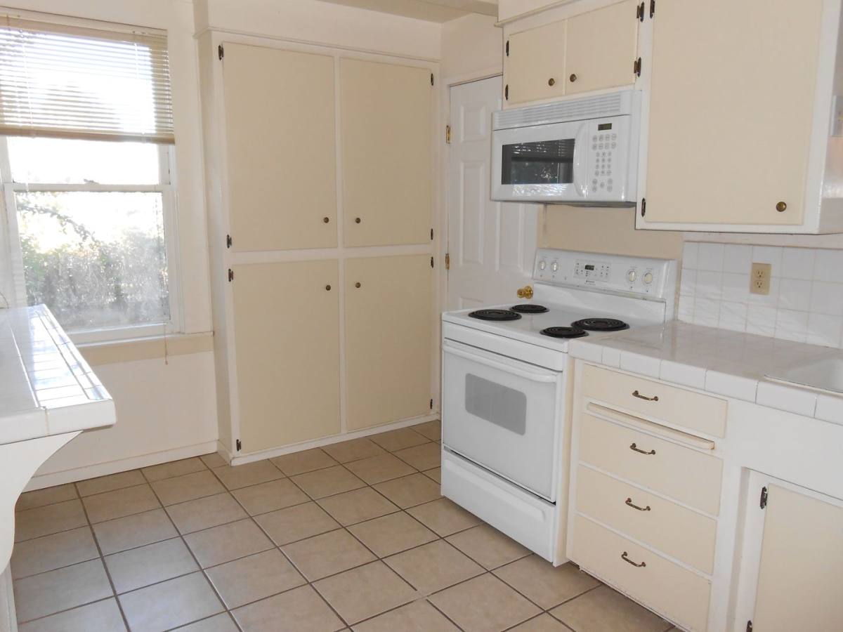 House for rent at 2269 Butte St, Redding, CA 96001