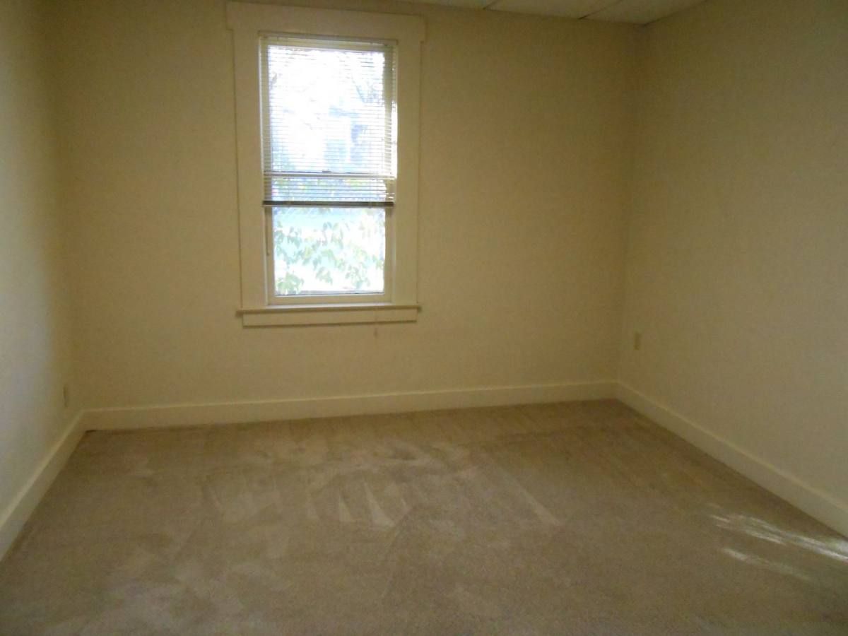 House for rent at 2269 Butte St, Redding, CA 96001