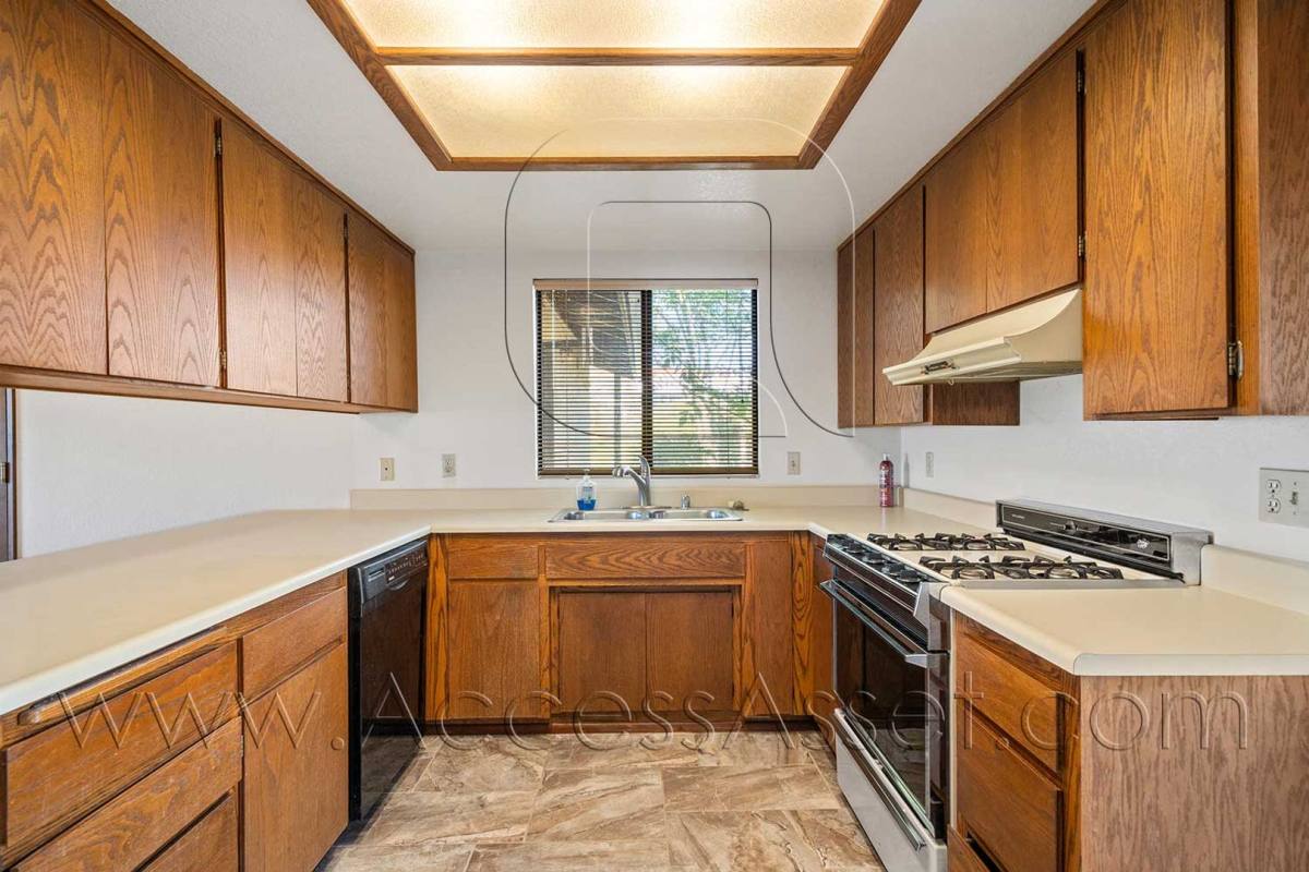 House for rent at 21825 Canyon Dr, Wildomar, CA 92595