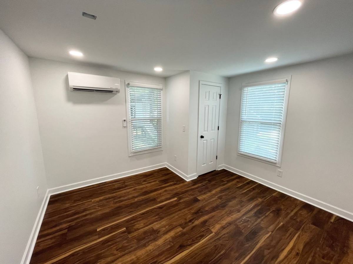 Apartment for rent at 806 Florence St, Columbia, SC 29201