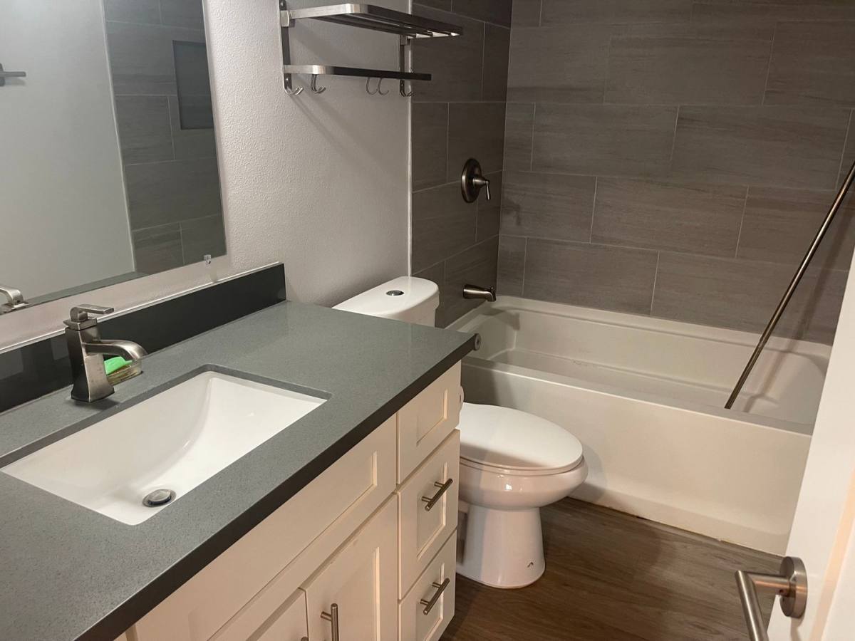 Apartment for rent at 500 N Clementine St, Oceanside, CA 92054