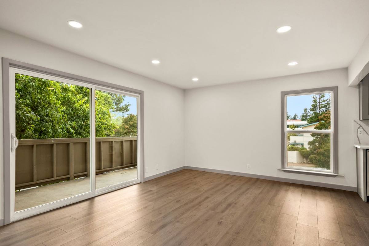 Apartment for rent at 20650 E - 20652 W Park Circle, Cupertino, CA 95014