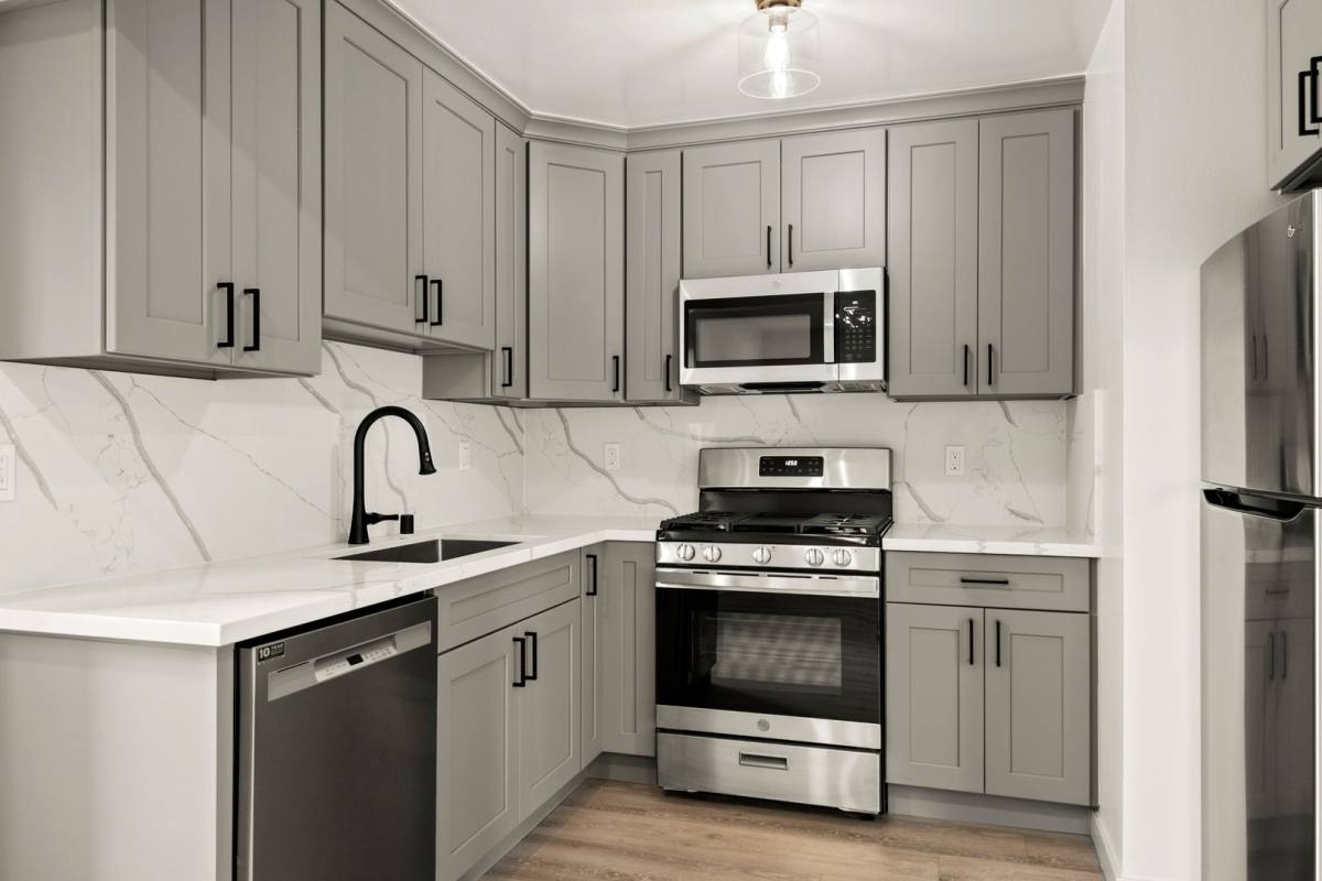Apartment for rent at 20650 E - 20652 W Park Circle, Cupertino, CA 95014